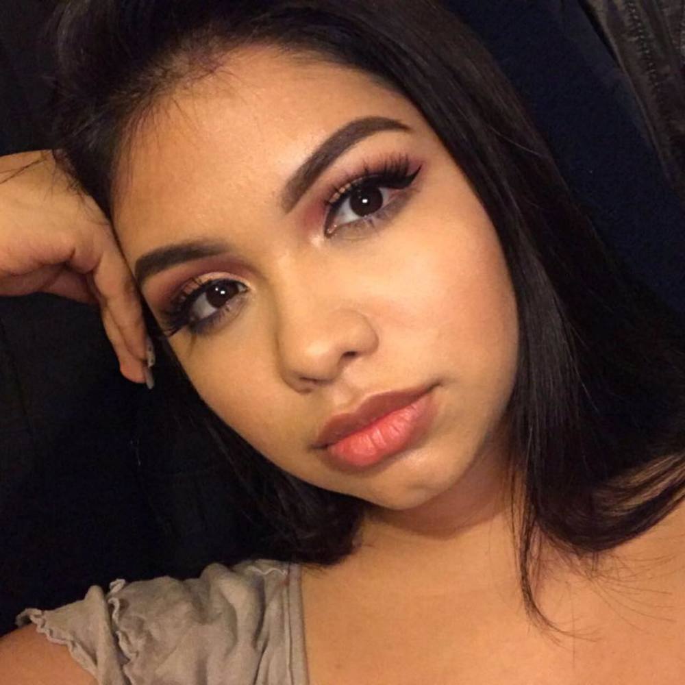 Meet your Posher, Selena